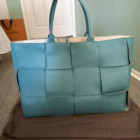 Bottega Venetta - Picture 4 of 6